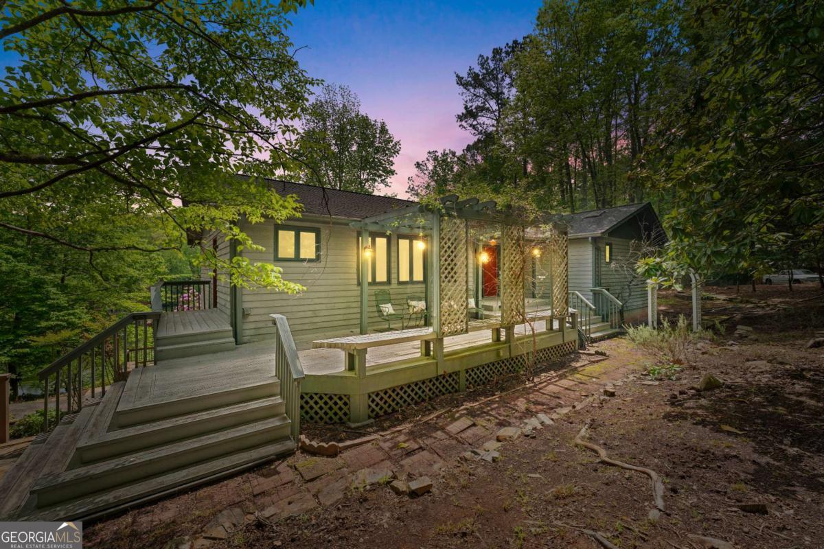 157 Broadwater CT
