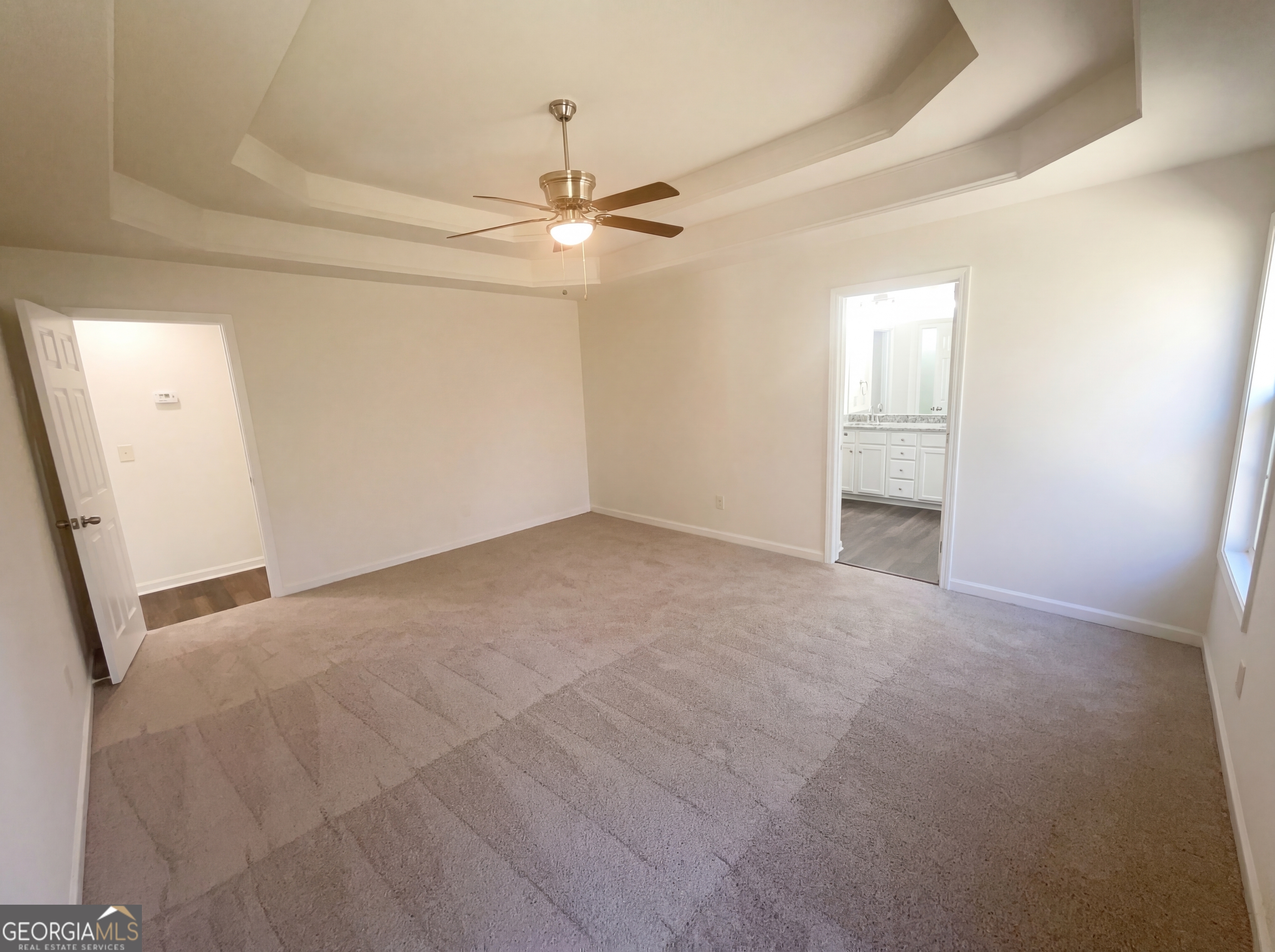 942 Ashton Park DR SW