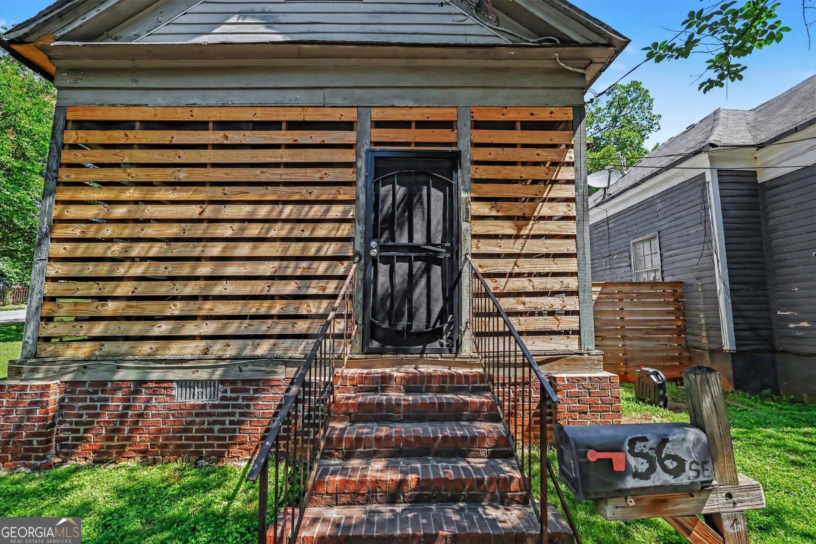56 Ormond ST SE
