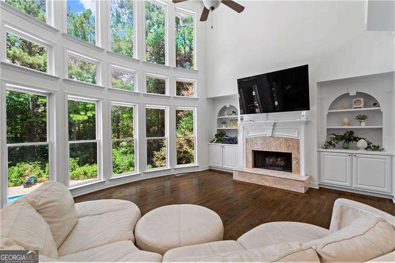 1327 Bentwater DR