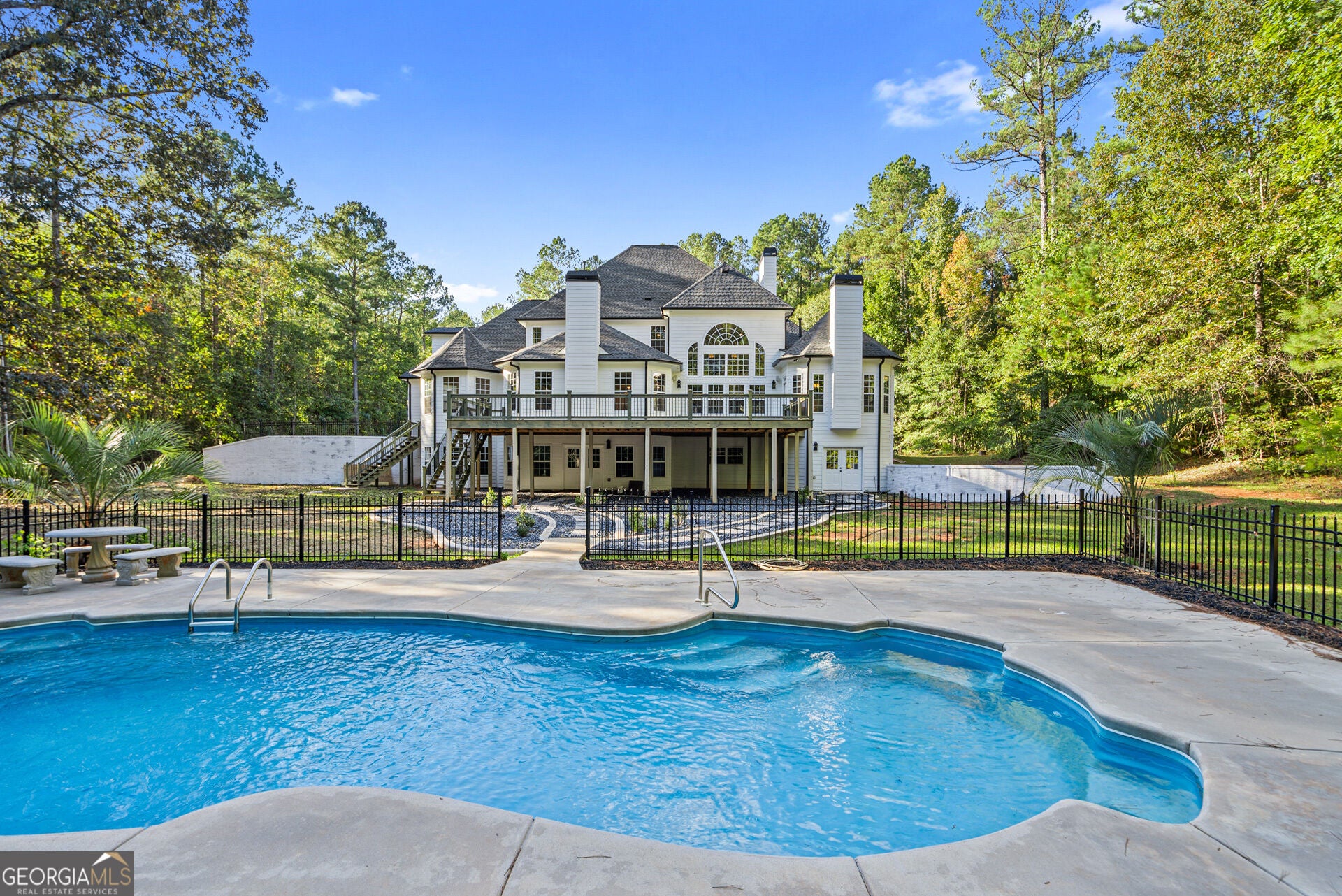 3520 Clack RD