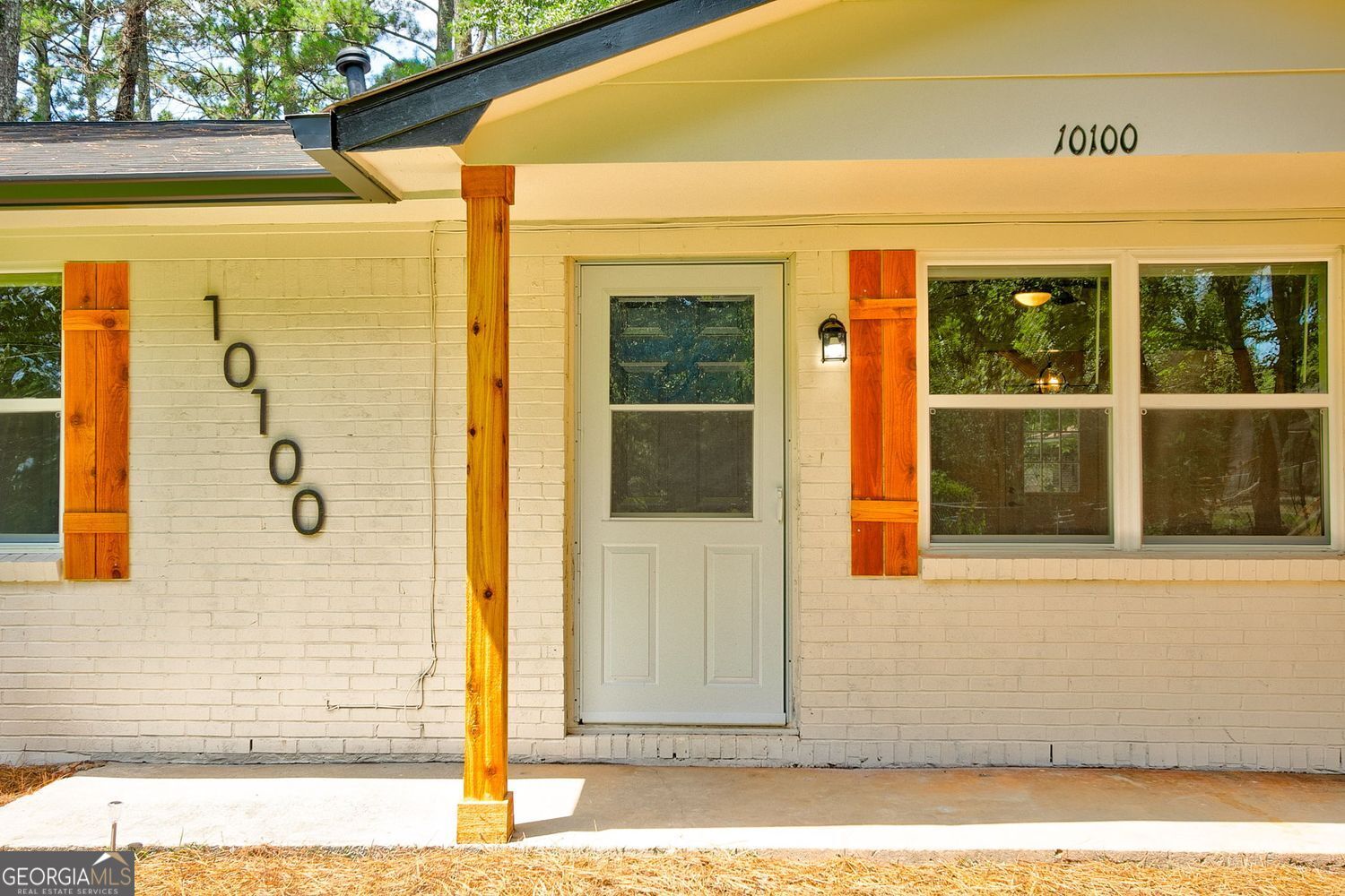 10100 Broken Branch CT NE