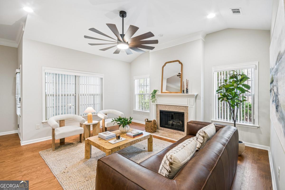 2305 Grove Valley WAY