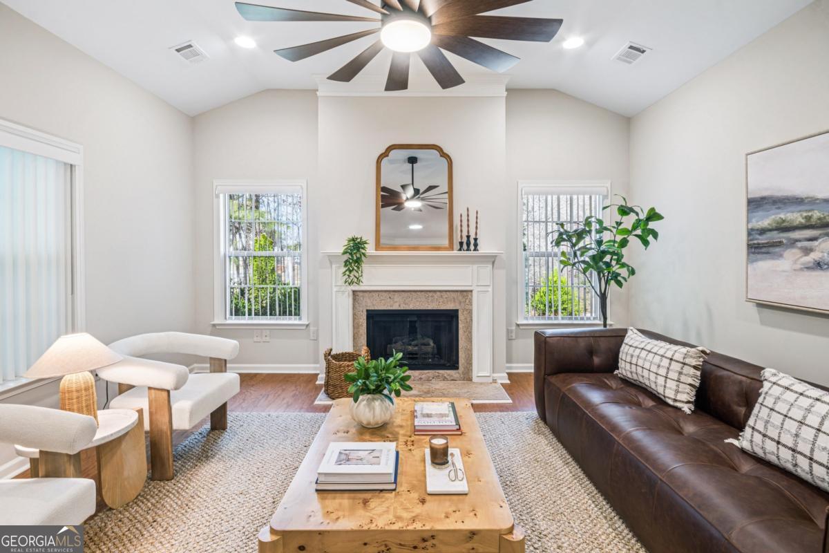 2305 Grove Valley WAY