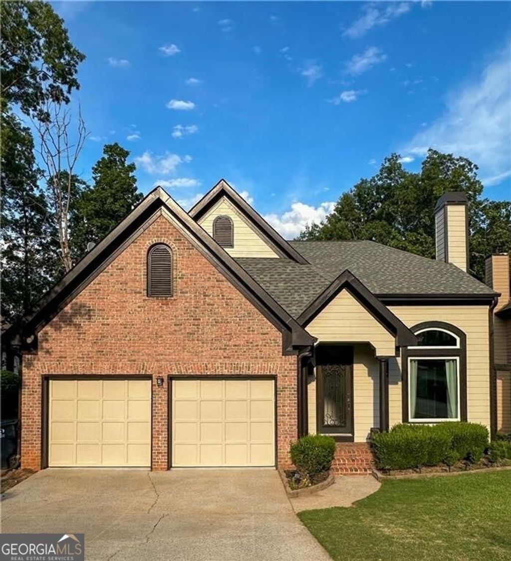 Photo of 3255 Park Chase, Alpharetta, GA 30022 (MLS # 10696462)