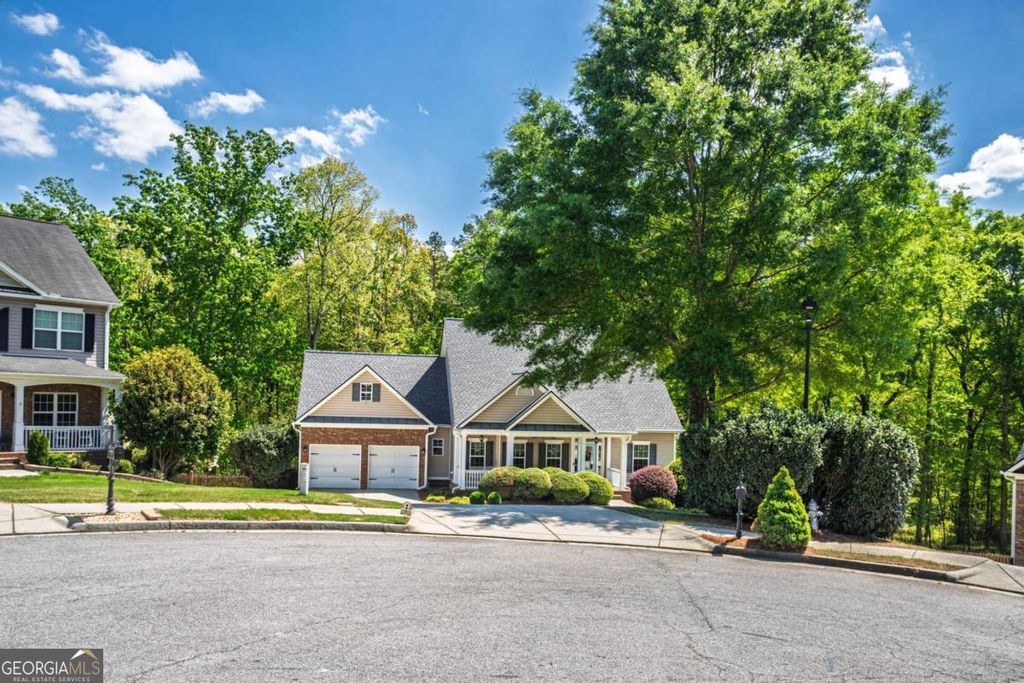 Photo of 1259 Woodmere Drive, Loganville, GA 30052 (MLS # 10735622)