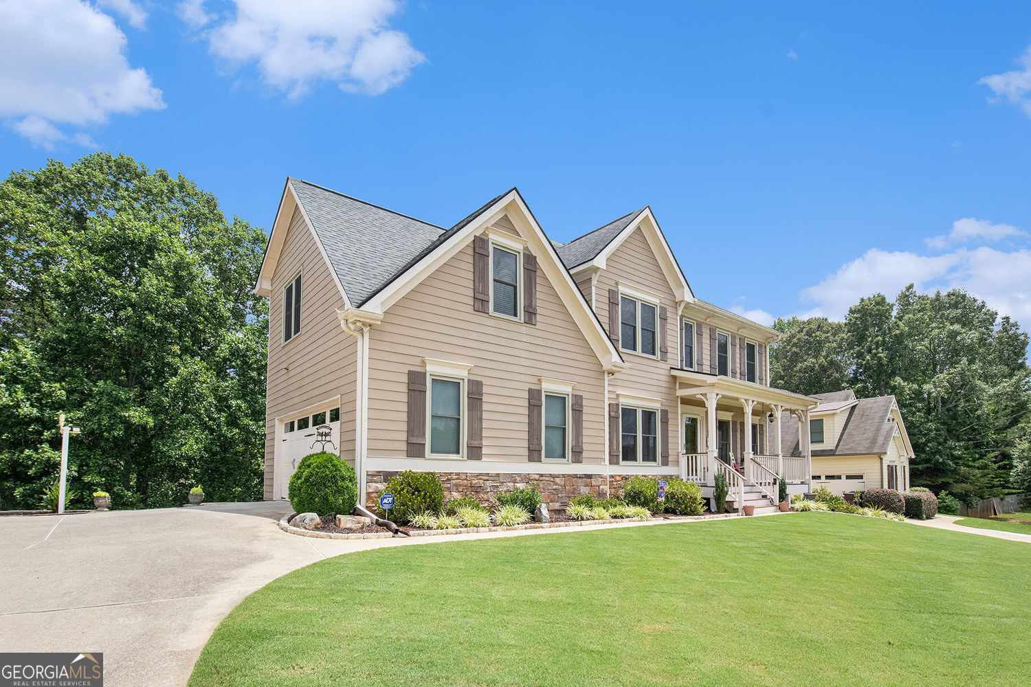 460 Morgan LN