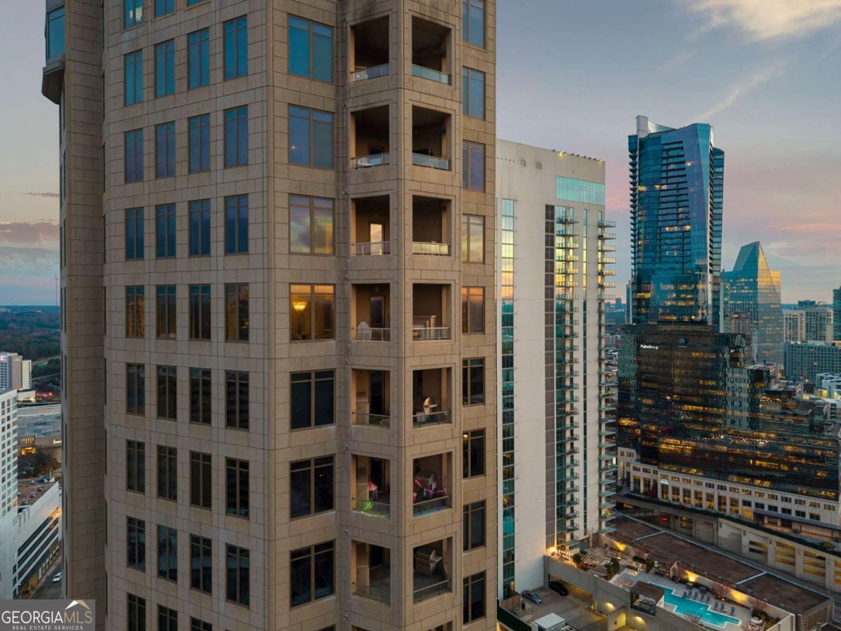 3376 Peachtree RD NE 41A