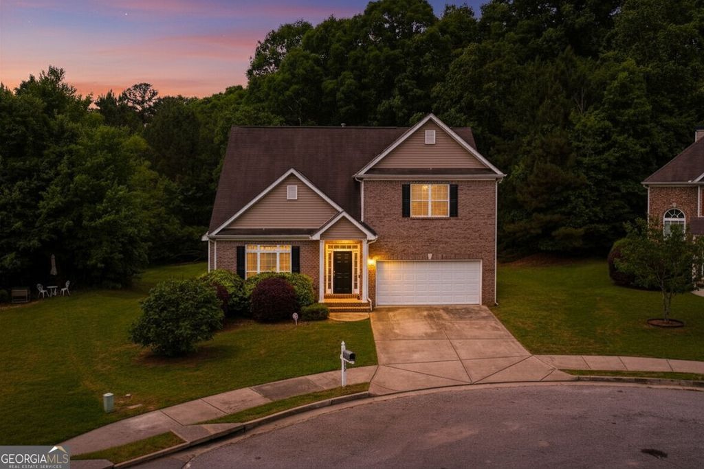 Photo of 160 Miracle Lane, Fayetteville, GA 30215 (MLS # 10770854)