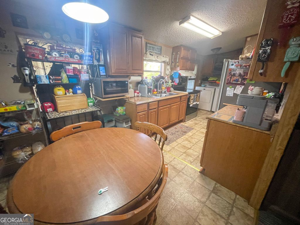 Photo of 465 Hines Road, Lagrange, GA 30241 (MLS # 10717967)