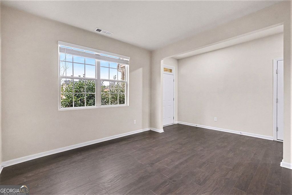 Photo of 3315 Heatherwood Drive, Gainesville, GA 30507 (MLS # 10654206)