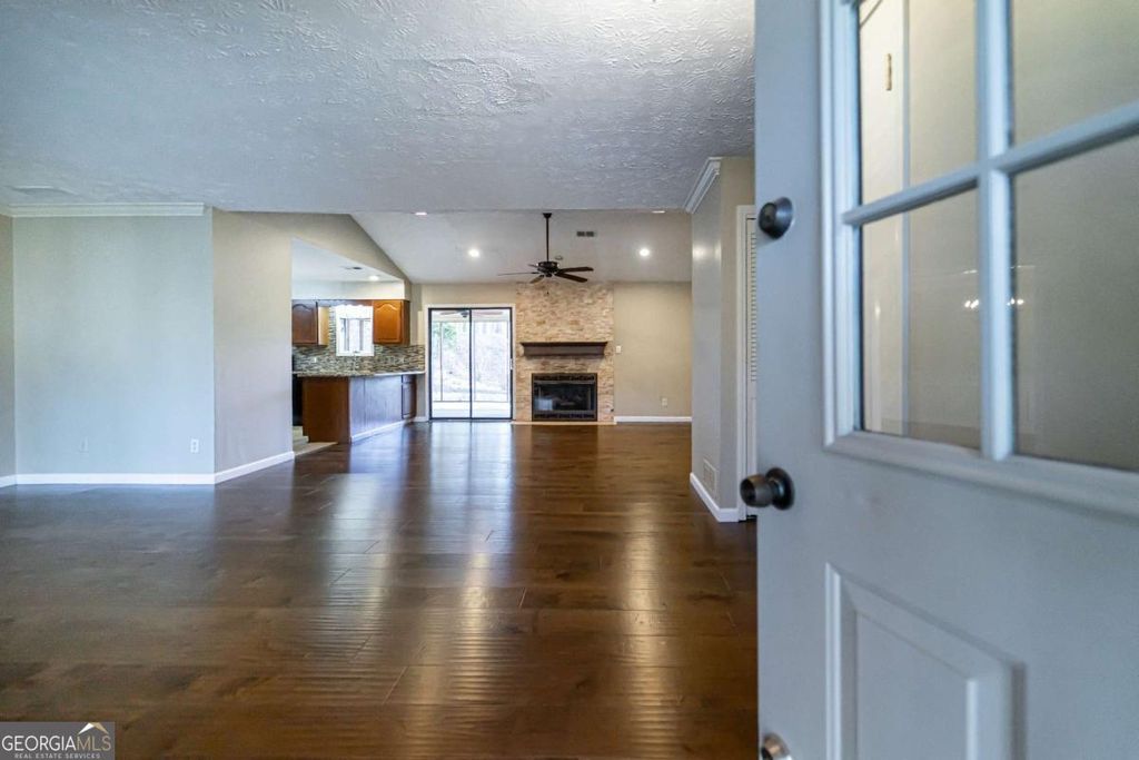 Photo of 309 Picketts Crossing, Acworth, GA 30101 (MLS # 10712438)