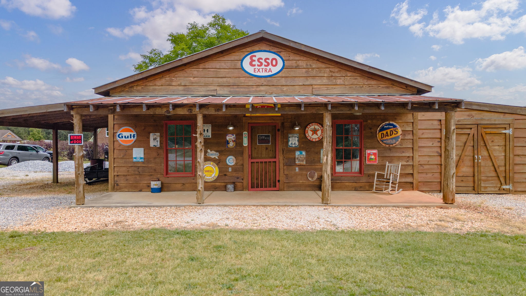 725 Amber Lakes CT