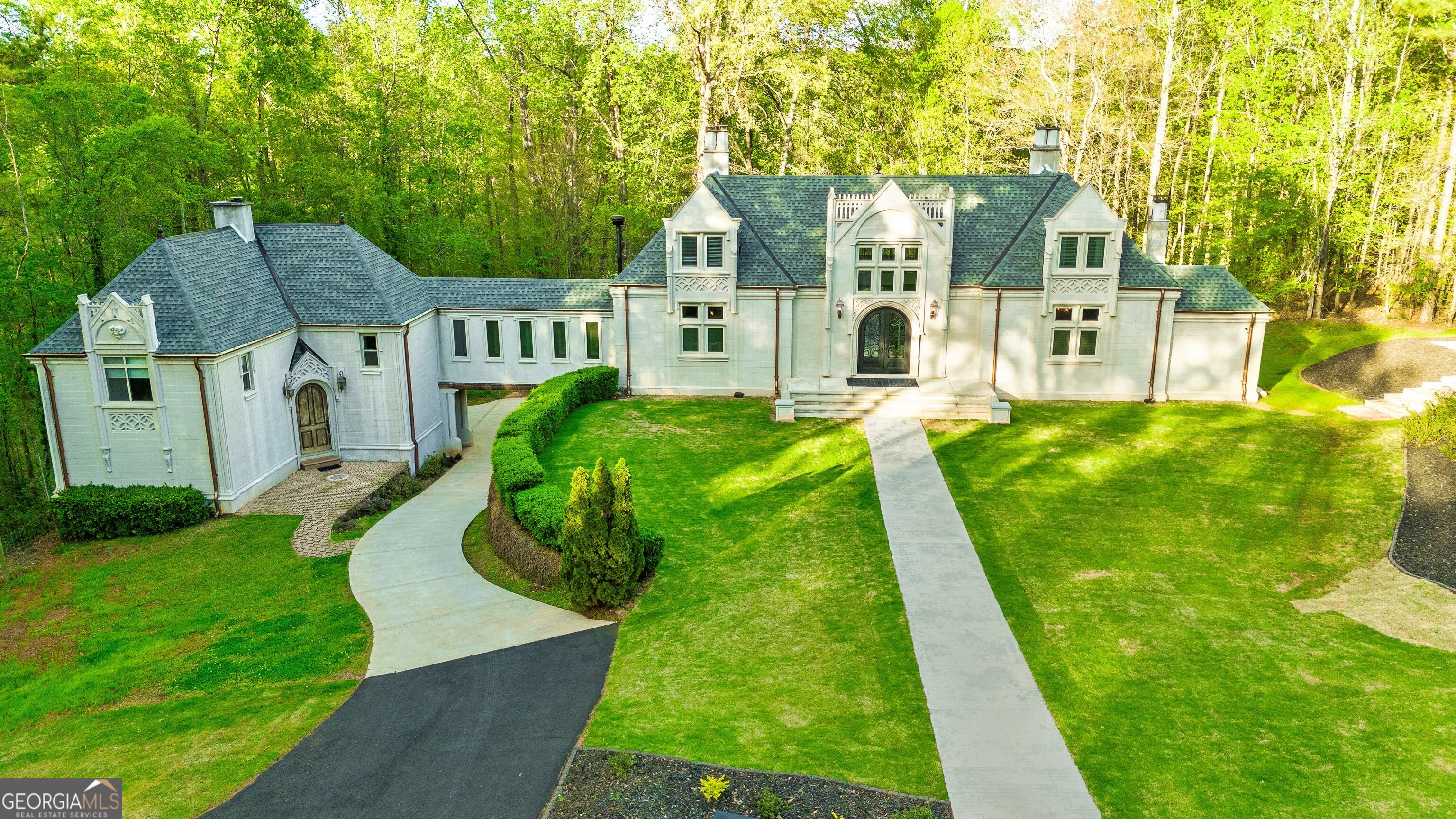 745 Goshen RD