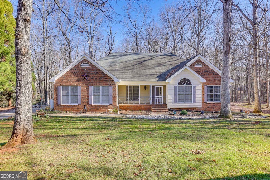 Photo of 3075 Superior Drive SE, Dacula, GA 30019 (MLS # 10868631)