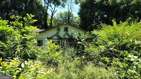 Single Family Residence in Rome GA 4805 Calhoun Road.jpg