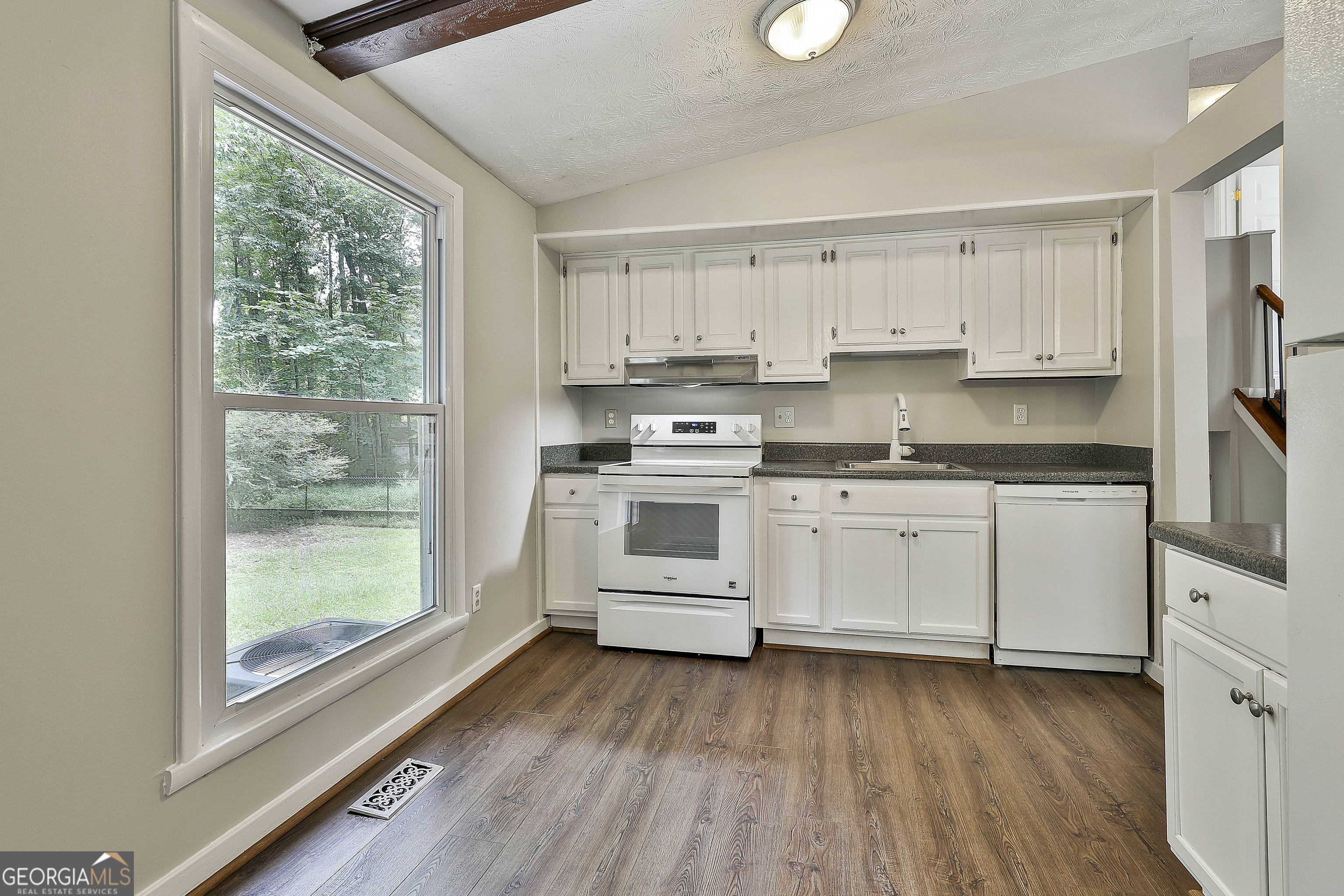 Peachtree City, Georgia 30269, United States, 3 Bedrooms Bedrooms, ,2 BathroomsBathrooms,Residential,Active,191093