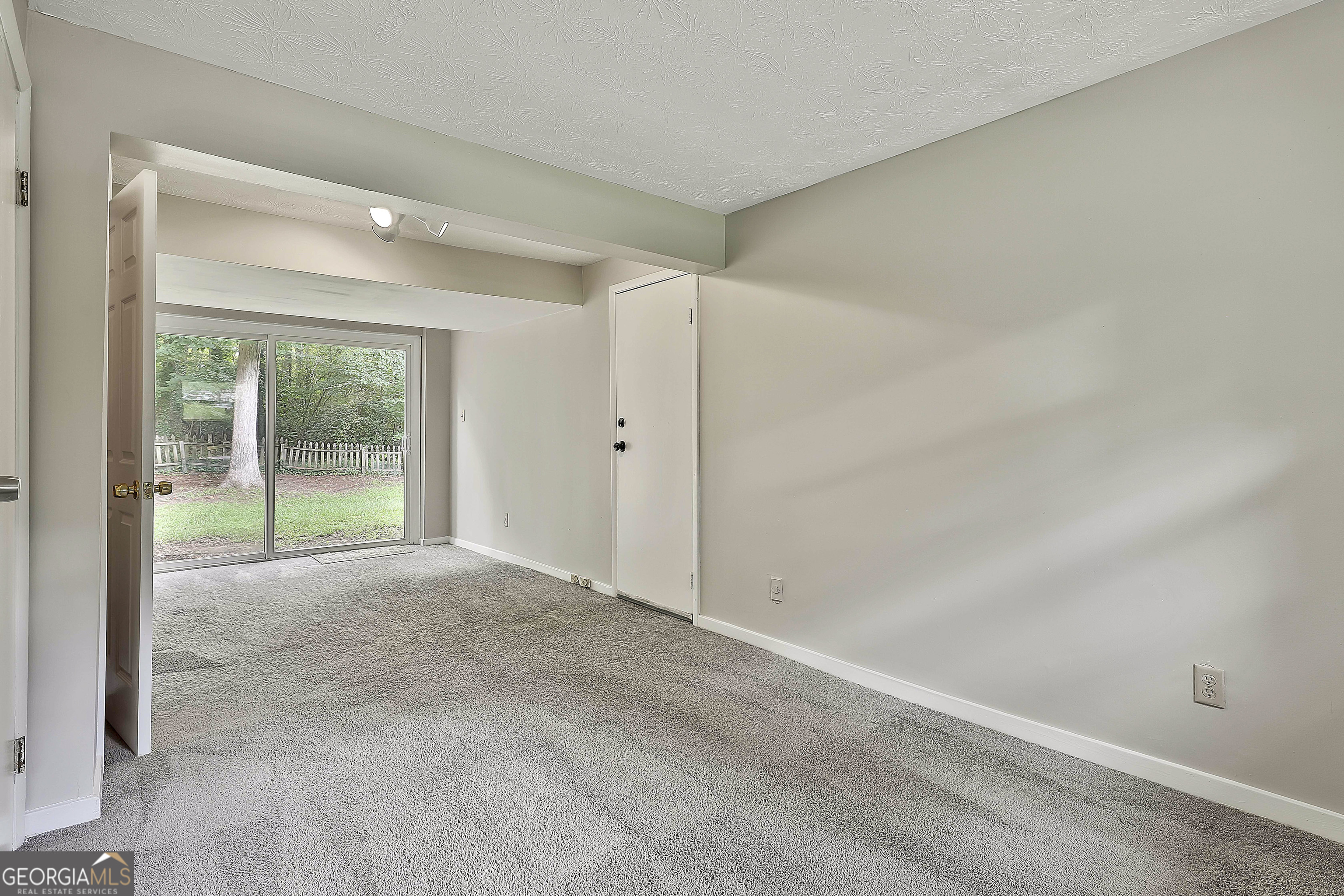 Peachtree City, Georgia 30269, United States, 3 Bedrooms Bedrooms, ,2 BathroomsBathrooms,Residential,Active,191093