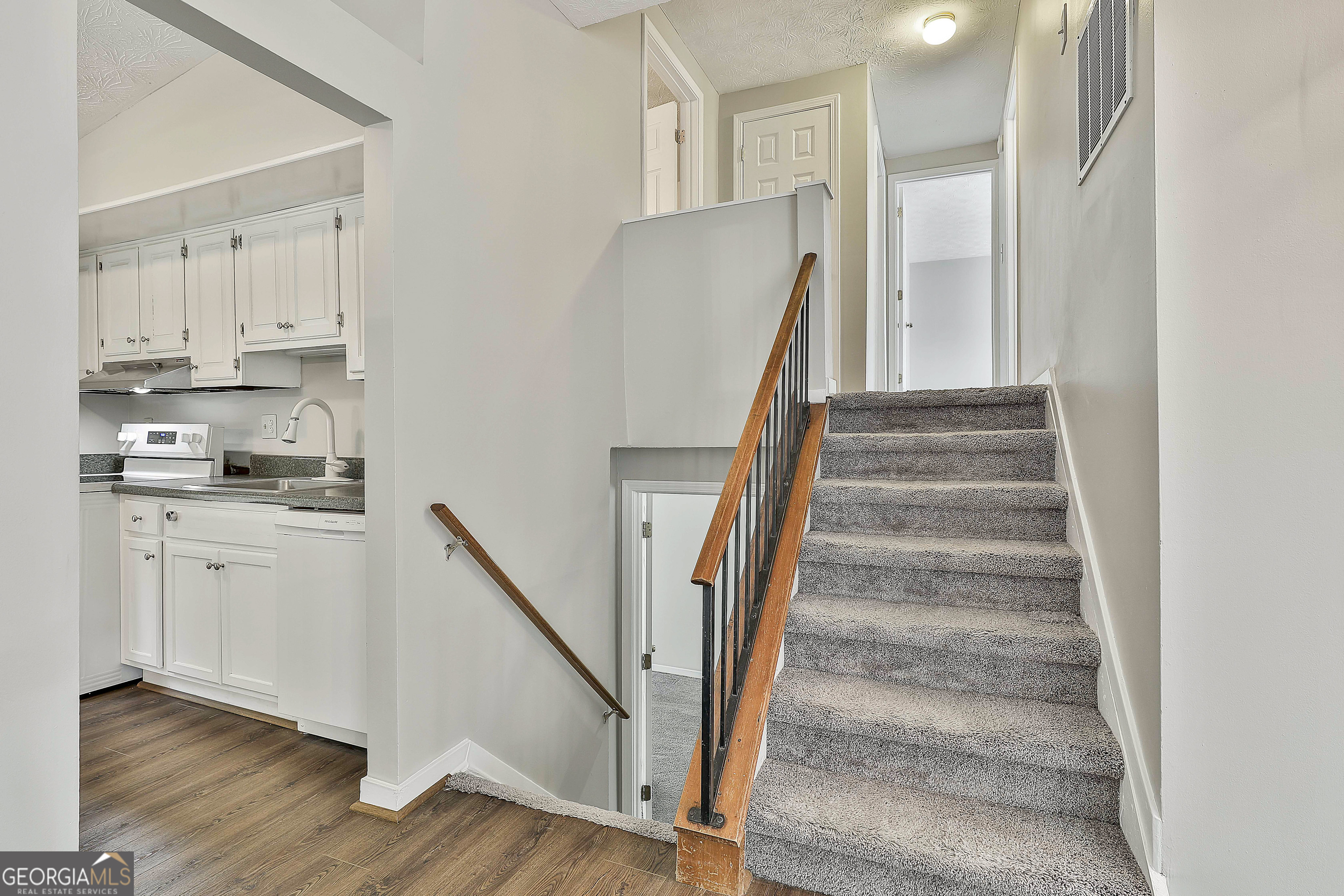 Peachtree City, Georgia 30269, United States, 3 Bedrooms Bedrooms, ,2 BathroomsBathrooms,Residential,Active,191093