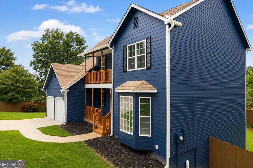 Photo of 5271 Bridgewater Trace, Stone Mountain, GA 30088 (MLS # 10836565)