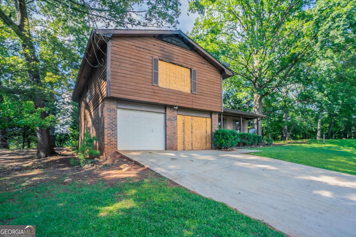 3600 River Hills CT
