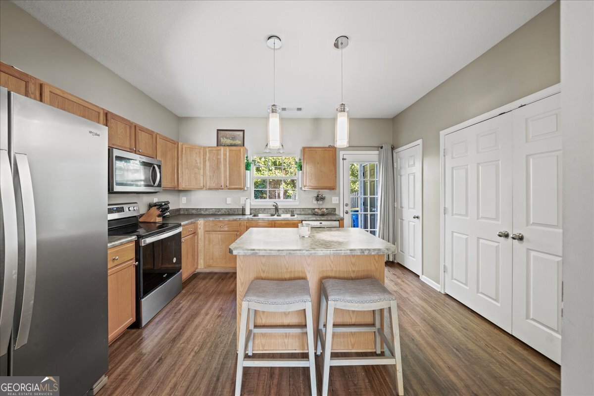 Lakeview Townhomes - Residential