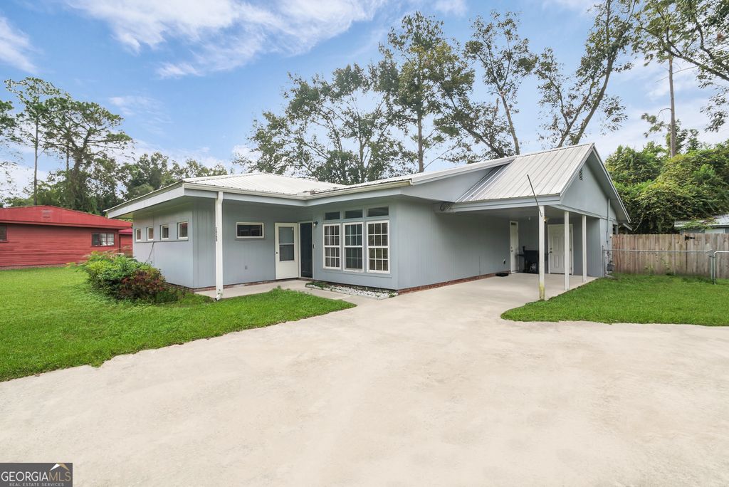 Photo of 757 Old Screven Road, Jesup, GA 31545 (MLS # 10729454)