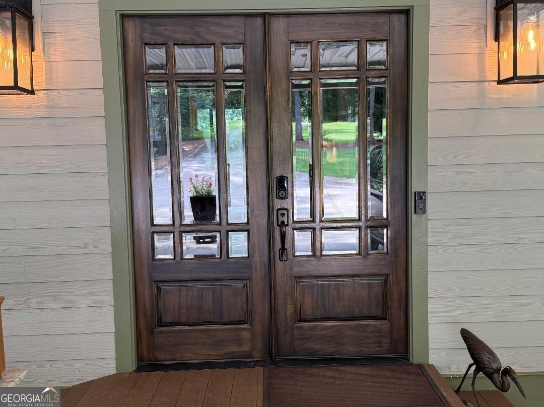 153 Lakeshore DR