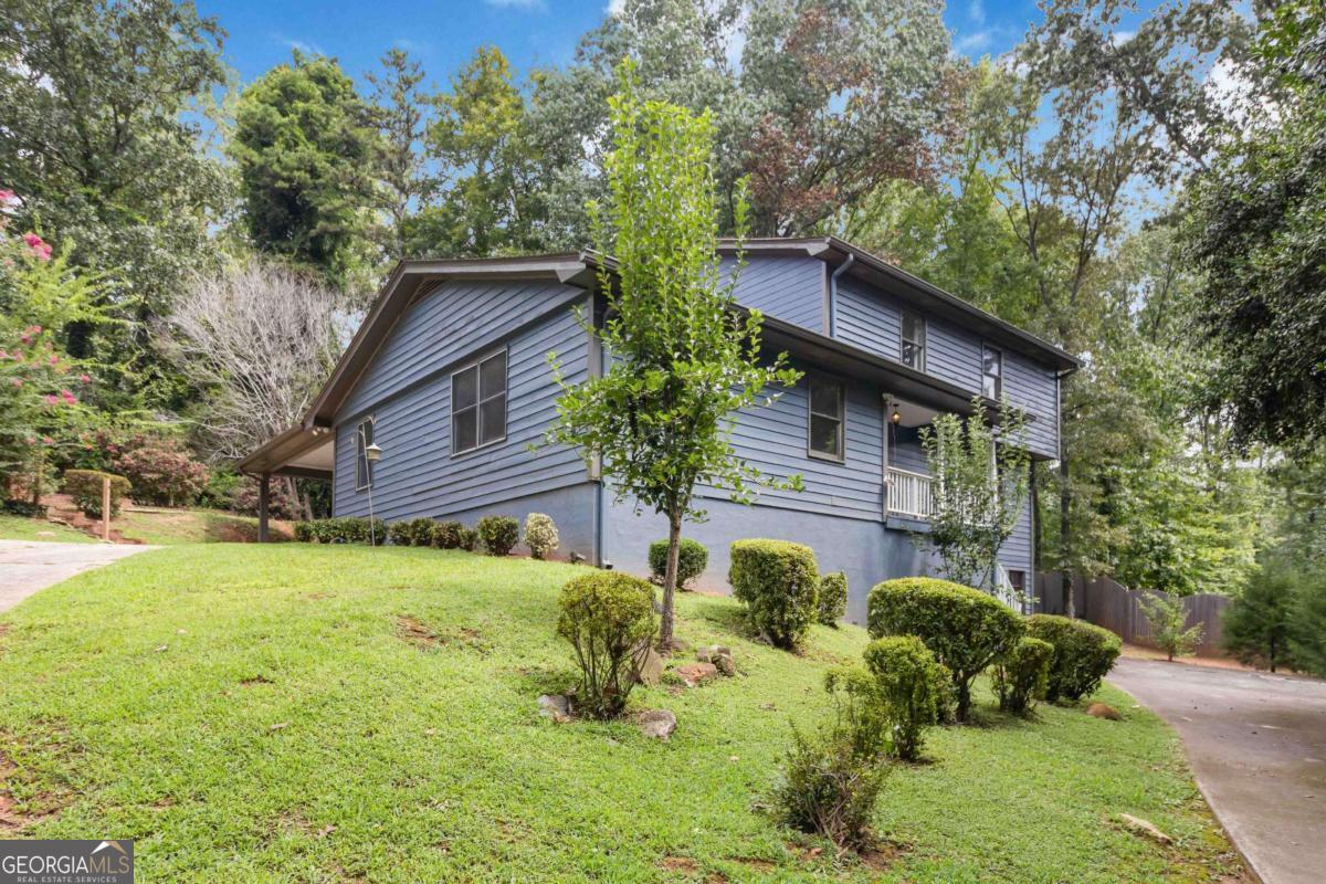 3345 Sharon CIR