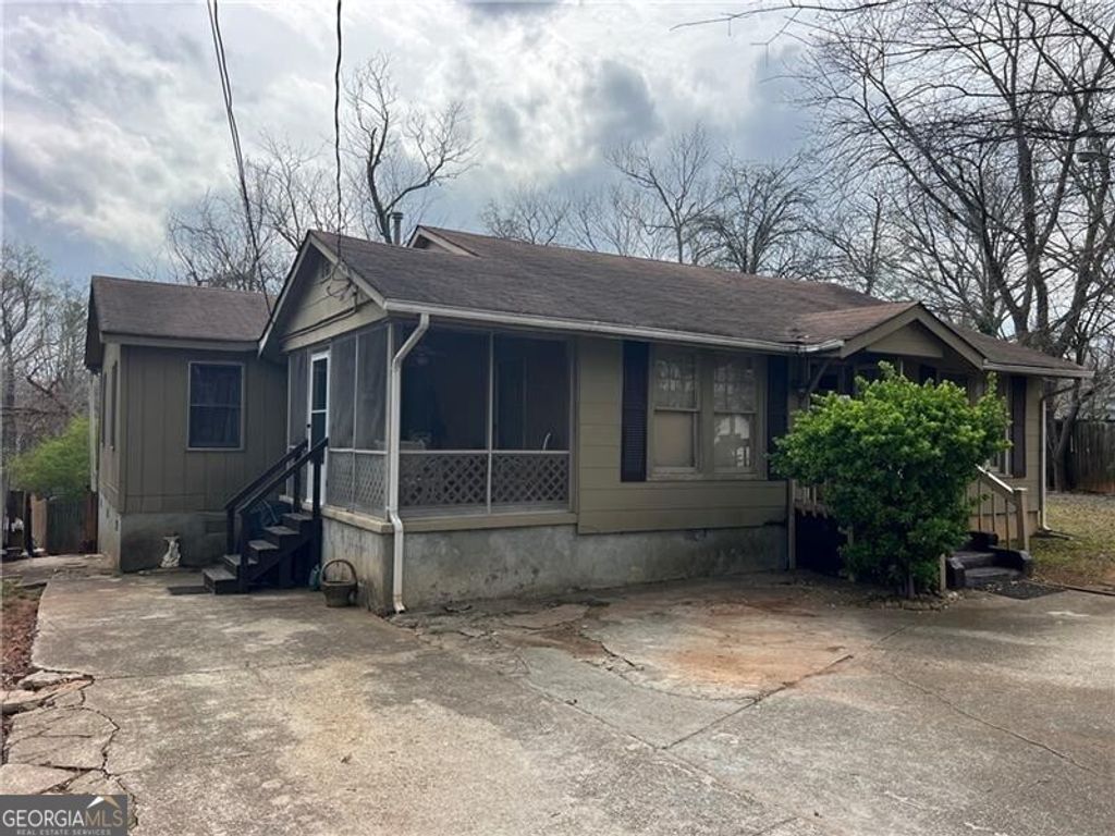 Photo of 3143 Cedar Street, Scottdale, GA 30079 (MLS # 10684308)