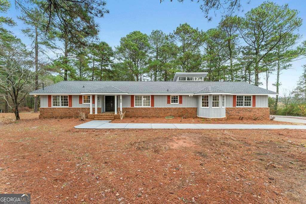 Photo of 2865 White Court NE, Conyers, GA 30012 (MLS # 10661456)