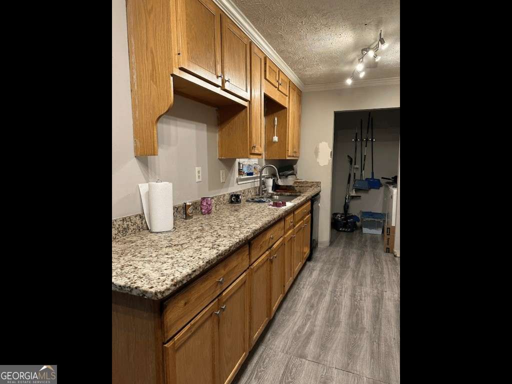 Hickory Estate - Residential