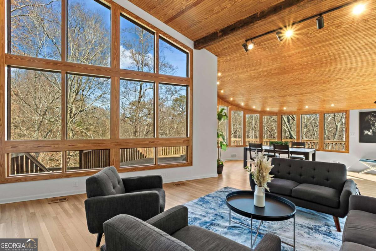 CHASTAIN PARK - Residential