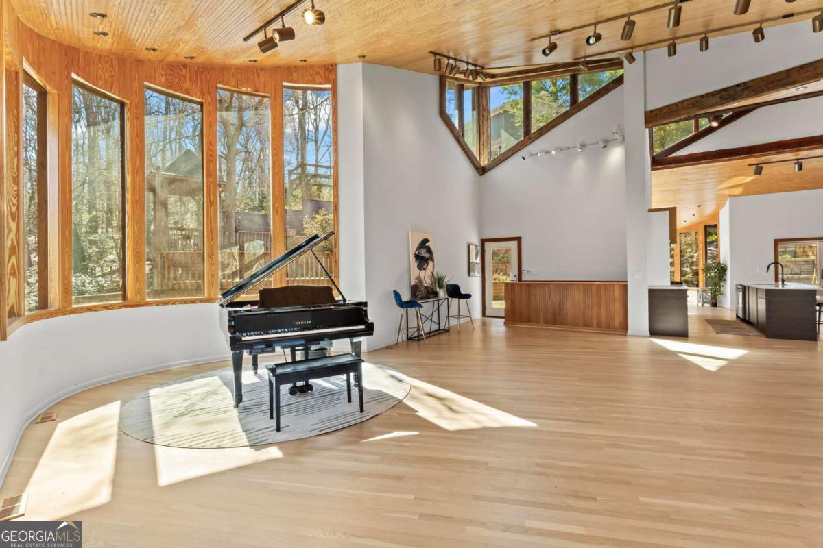 CHASTAIN PARK - Residential