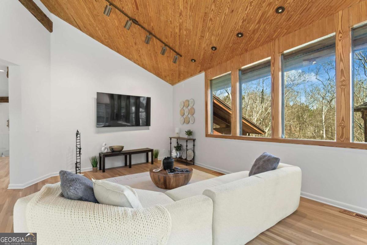 CHASTAIN PARK - Residential