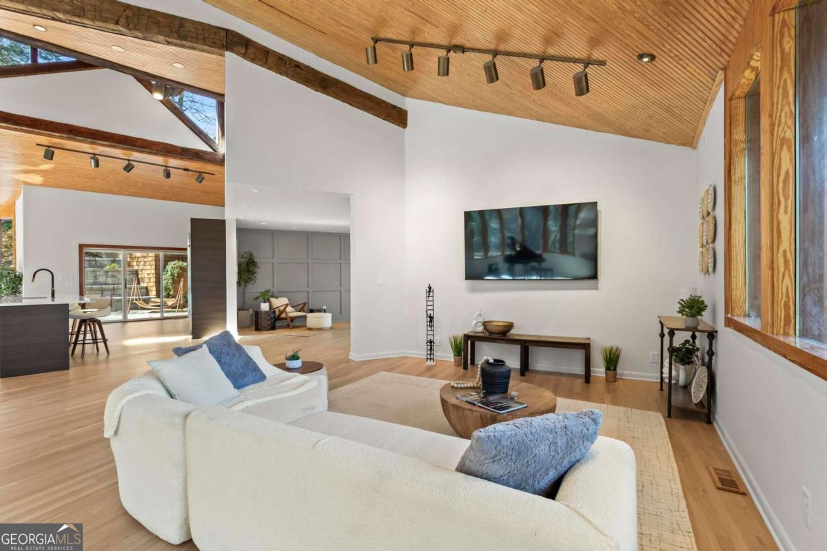 CHASTAIN PARK - Residential