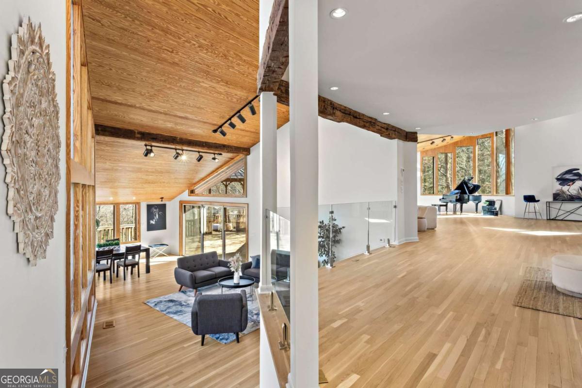 CHASTAIN PARK - Residential