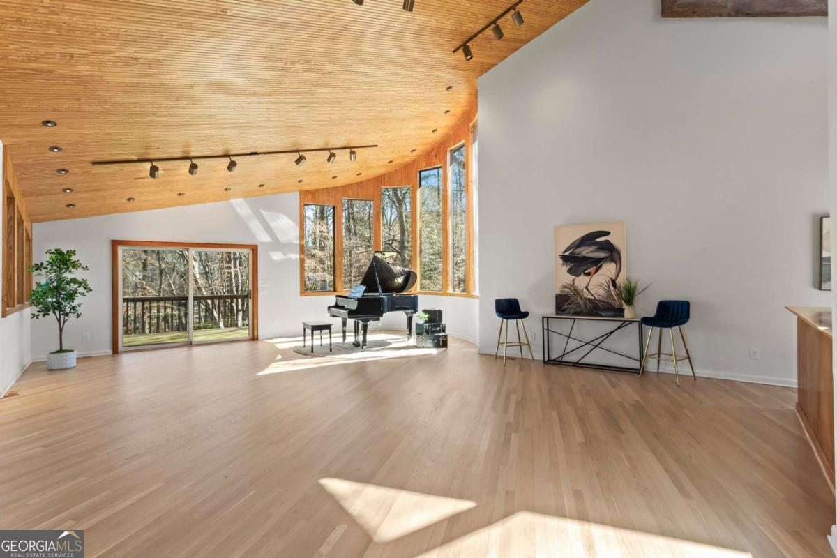 CHASTAIN PARK - Residential