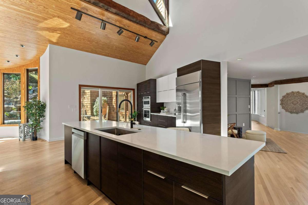 CHASTAIN PARK - Residential