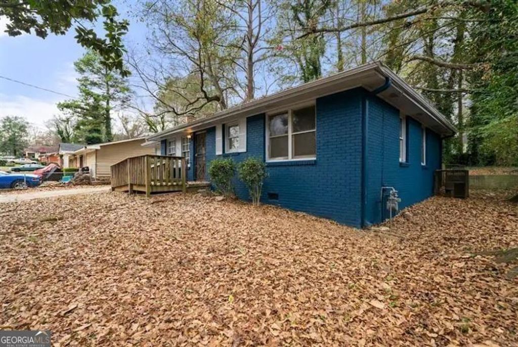 Photo of 1089 Indale Place SW, Atlanta, GA 30310 (MLS # 10734300)