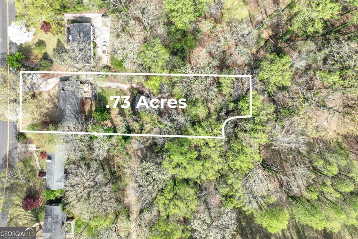 613 Holly DR