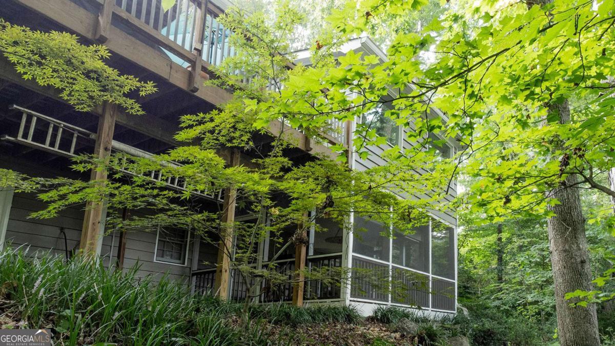 4002 Edgewood CT