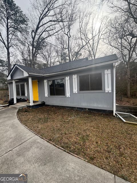 2125 River RD Ellenwood GA 30294