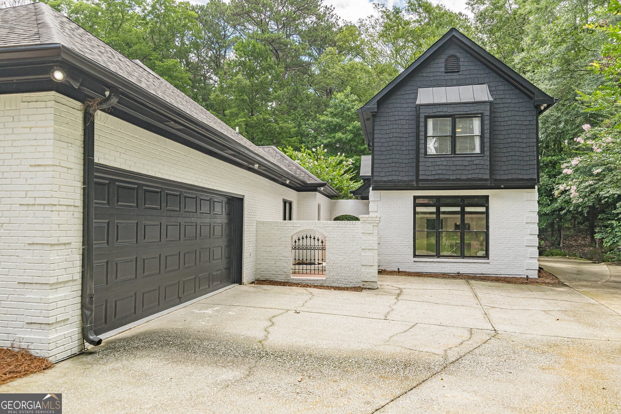 Rudd's Alley - Residential