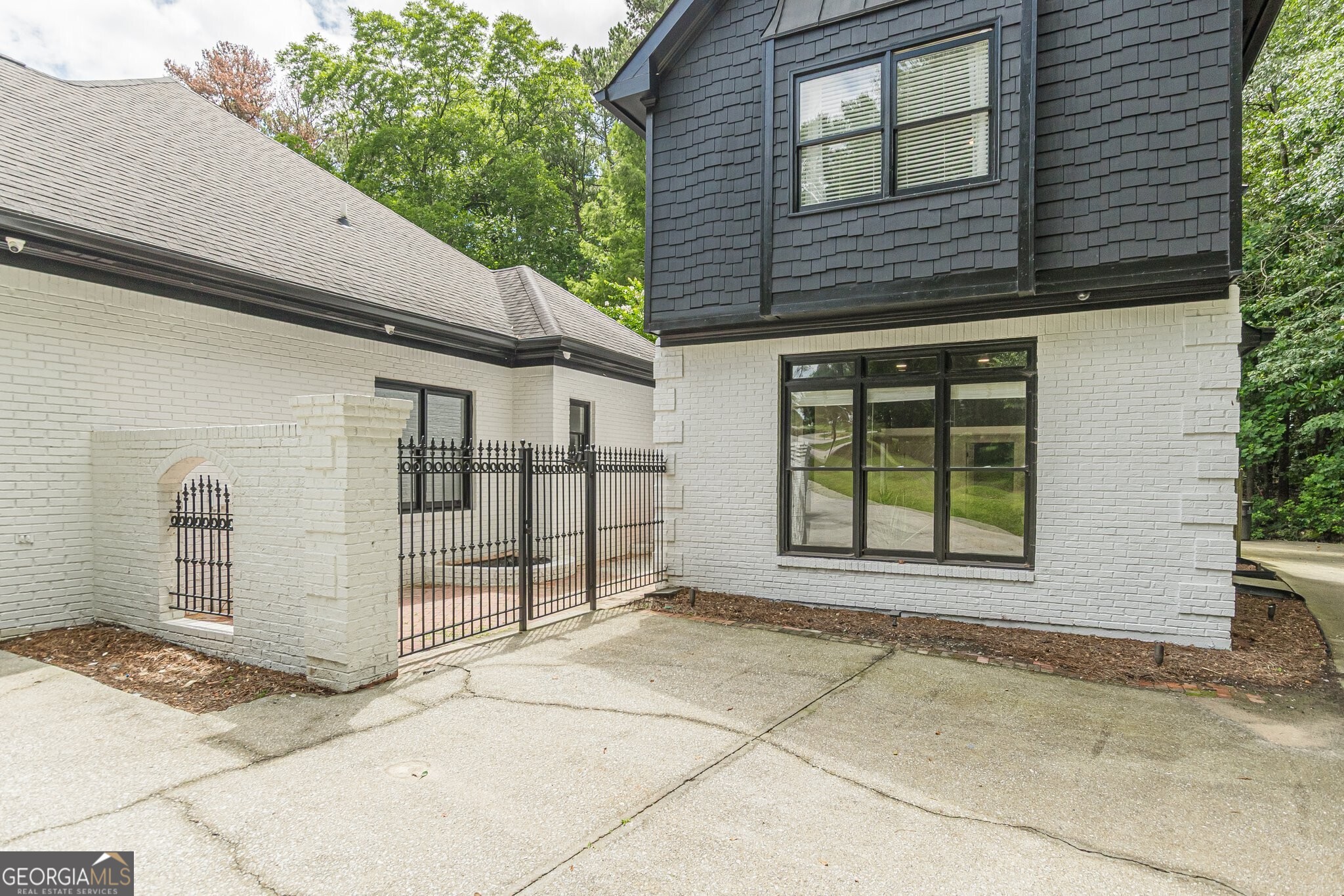 Rudd's Alley - Residential