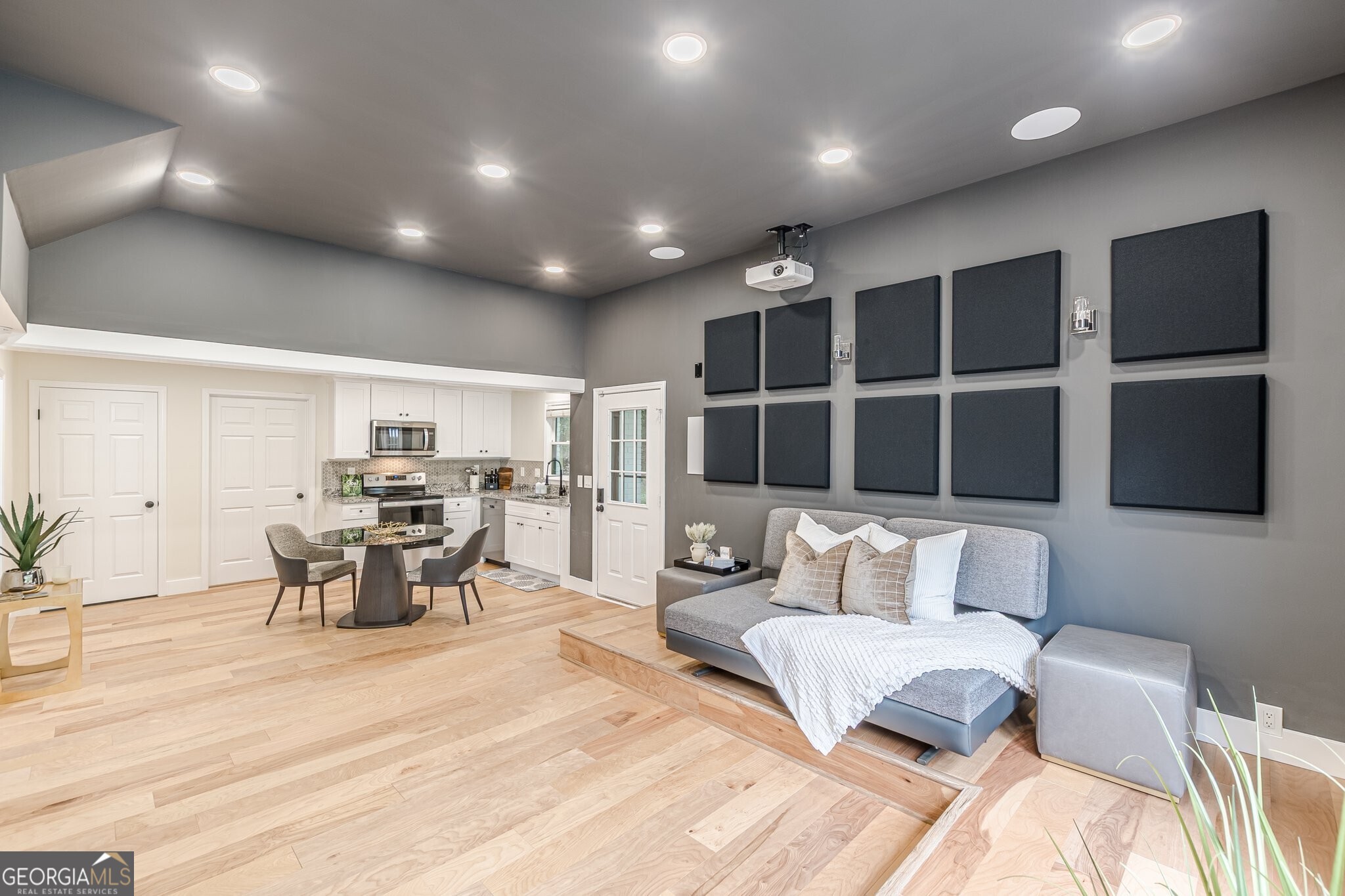 Rudd's Alley - Residential