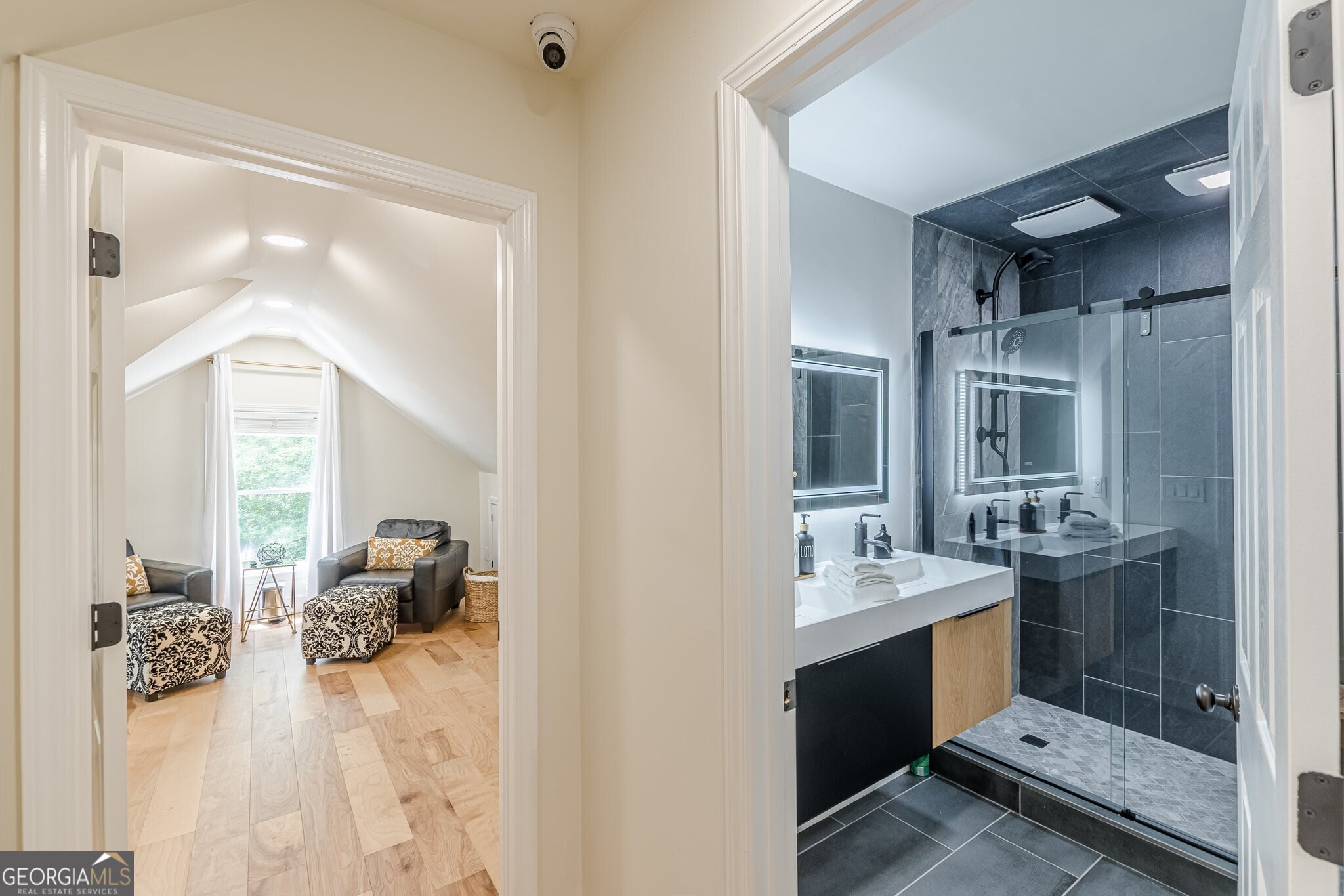 Rudd's Alley - Residential