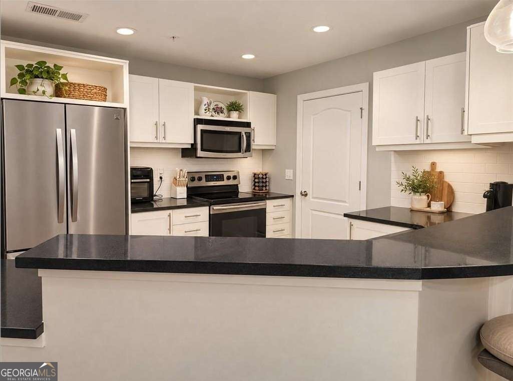 390 17th ST NW 3062