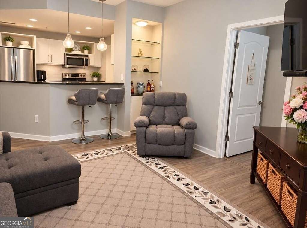 390 17th ST NW 3062