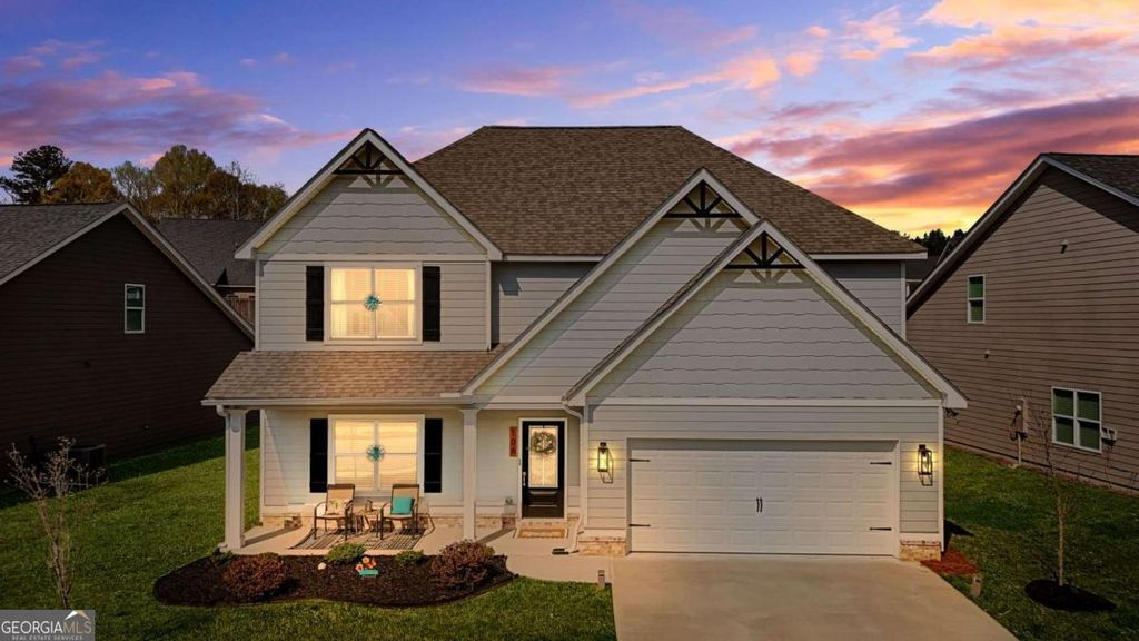Photo of 106 Kingston Circle, Carrollton, GA 30117 (MLS # 10762107)